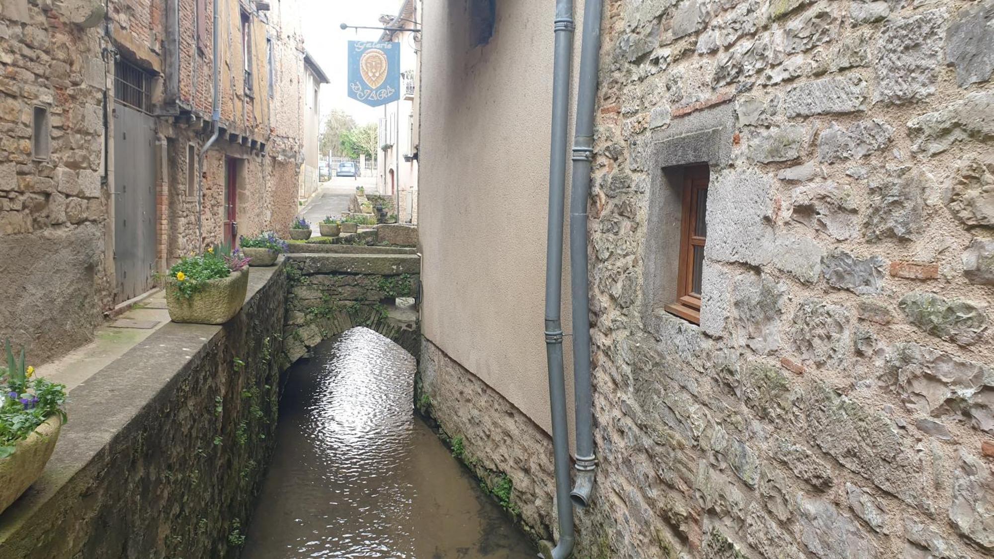Love Room- Spa- Escale Amoureuse Puygaillard-de-Quercy Exterior photo